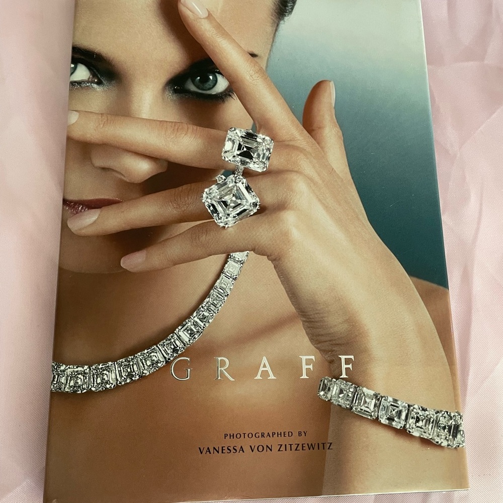 Graff: The Most Fabulous Jewels in the World-Vanessa von Zitzewitz Photography